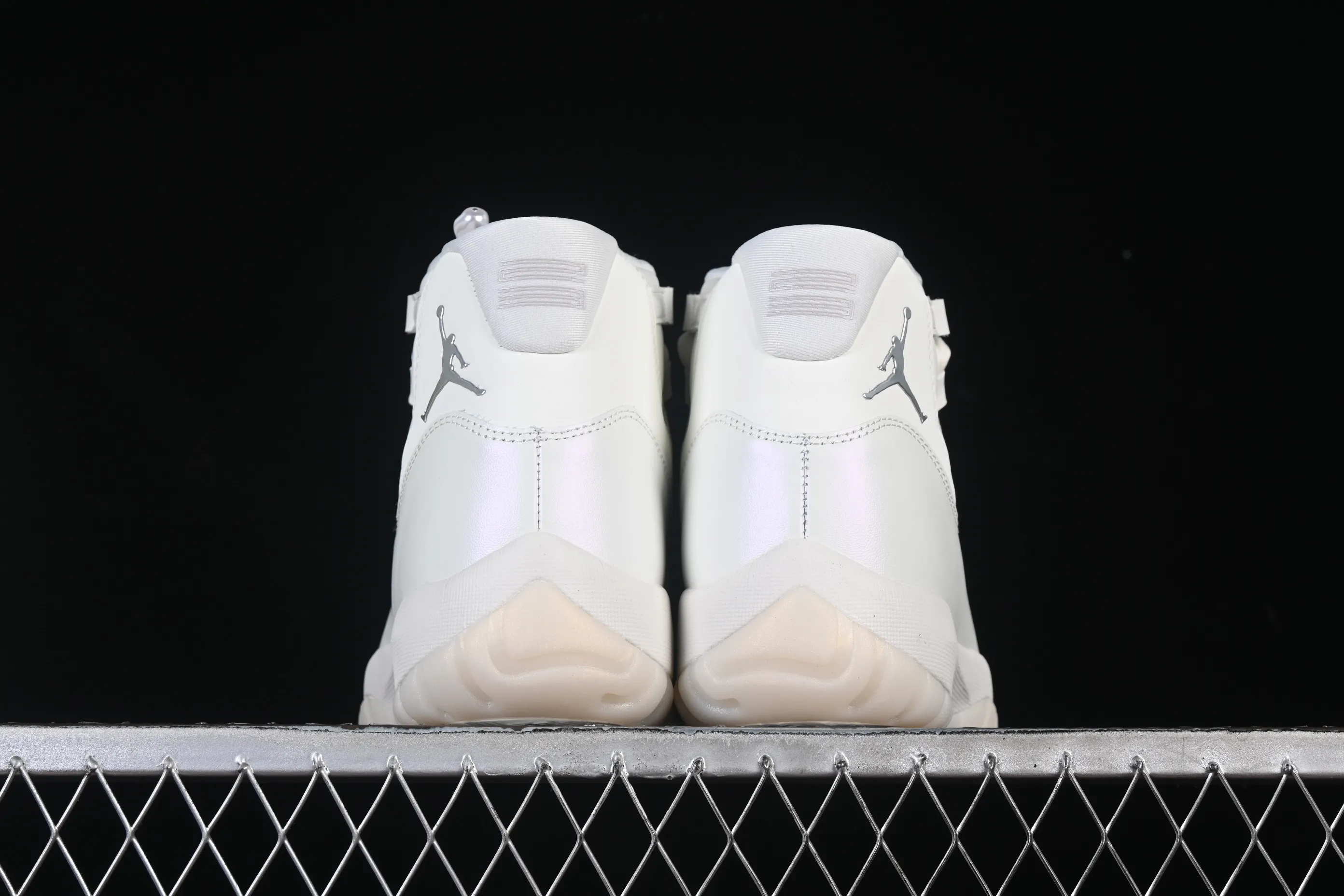 All categories Air Jordan Jordan series basketball shoes Air Jordan 11 Air Jordan 11 Retro "Pearl" AJ11 Joe 11 Pearl White AR0715-110